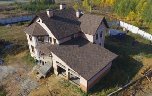 Гибкая черепица для крыши: плюсы и минусы