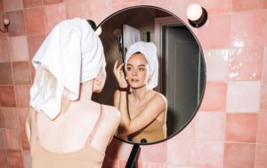 7 бьюти-ошибок, о которых вы пожалеете через 10-15 лет