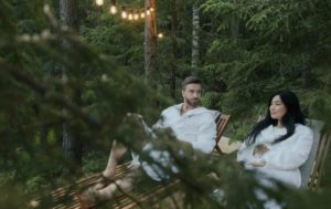 Тренд на отдых в санатории у зумеров: как «пенсионерский» формат стал модным